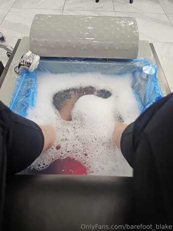 barefoot_blake