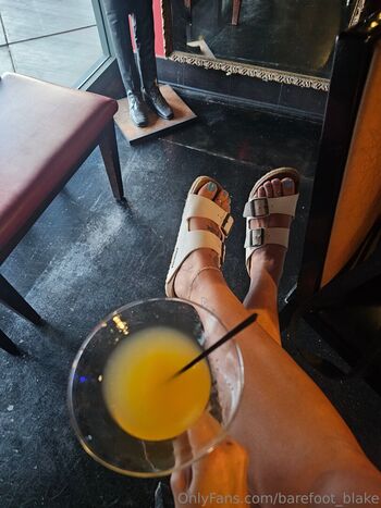 barefoot_blake