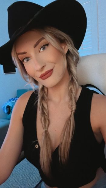 BasicWitGirl