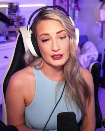 BasicWitGirl