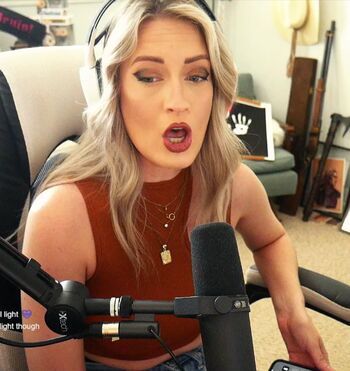 BasicWitGirl