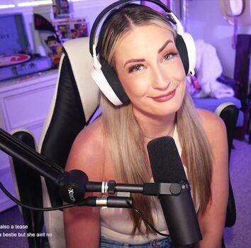 BasicWitGirl