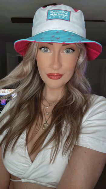 BasicWitGirl