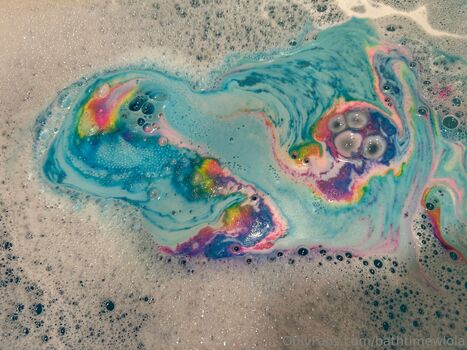 bathtimewlola