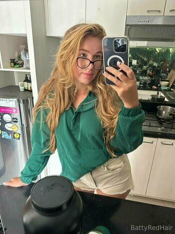 battyredhair