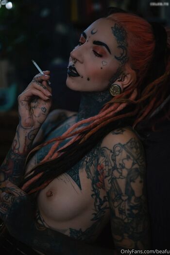 Bea_fu / beafu / beasmeralda