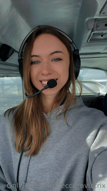 Becca_Aviatrix