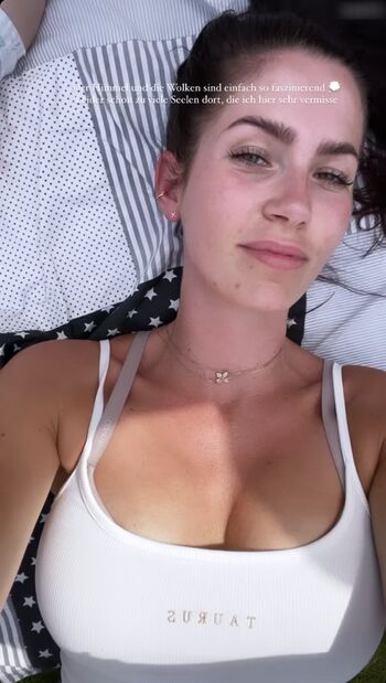 Bella Kraus