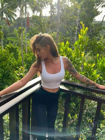 bella_lla