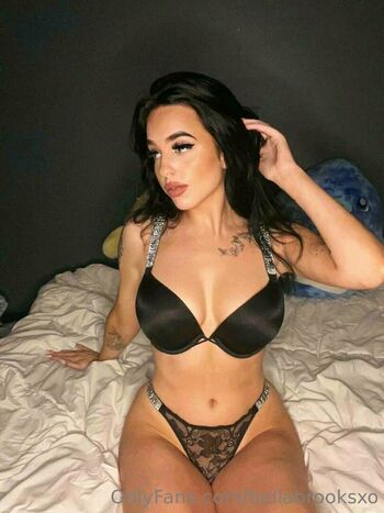 bellabrooksxo