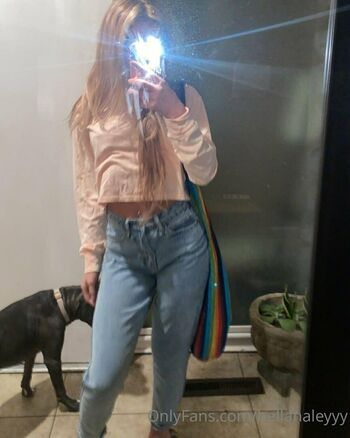 bellahaleyyy