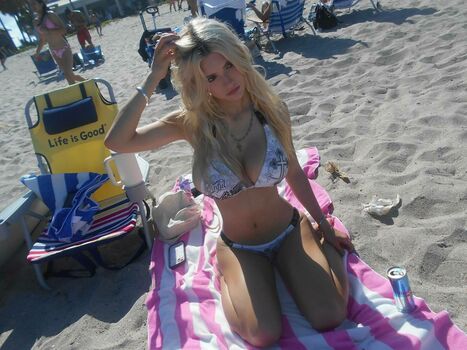BestBlondiiecb