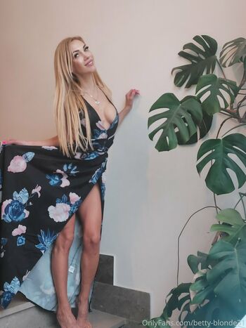 betty-blonde31