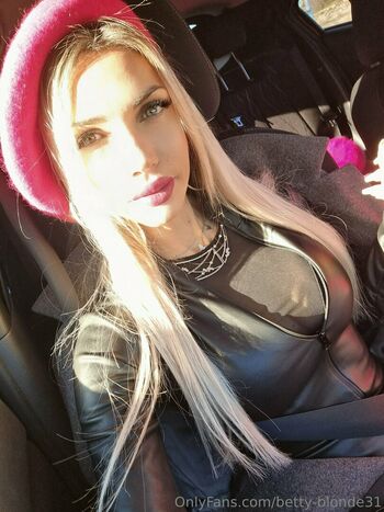 betty-blonde31