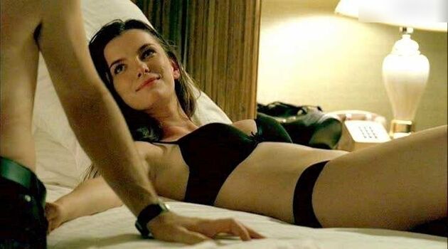 Betty Gilpin