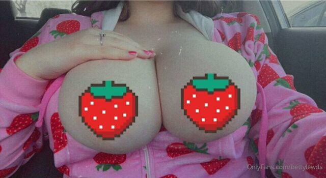bettywoopxxx