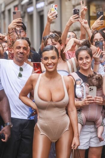 Bianca Censori