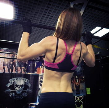 bicepgirl