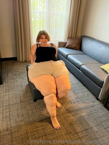 bigbootyasshley
