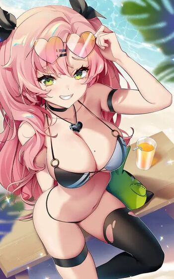 Bikininicole