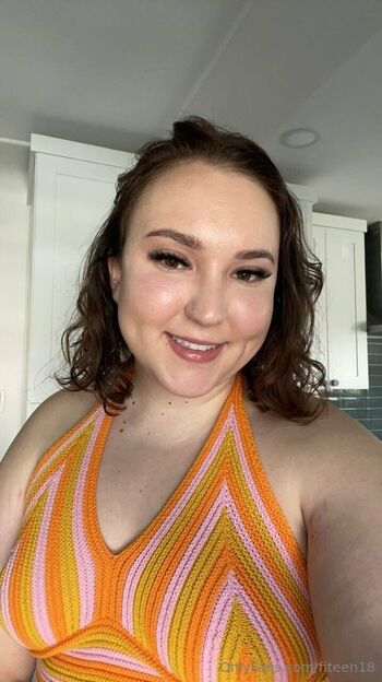 bisexualcollegegirl