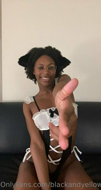 blackandyellownsfw