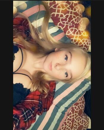 blonde_vivi