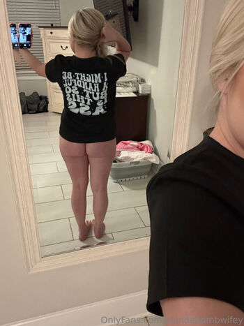 blondebombwifey