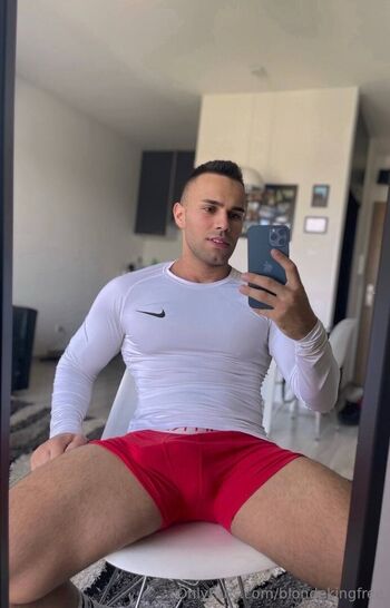 blondekingfree