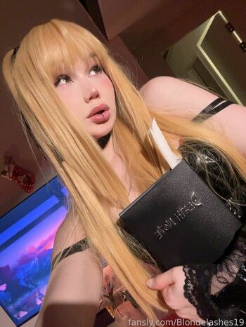 blondelashes19
