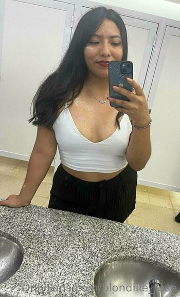 blondiiie_rose