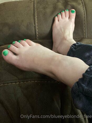 blueeyeblonde_free