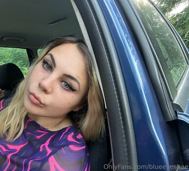 blueeyesbae