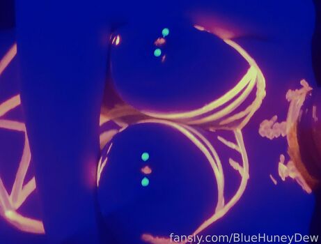 BlueHuneyDew