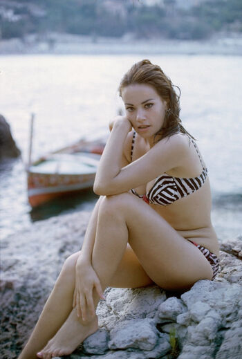 Bond Girls Nude