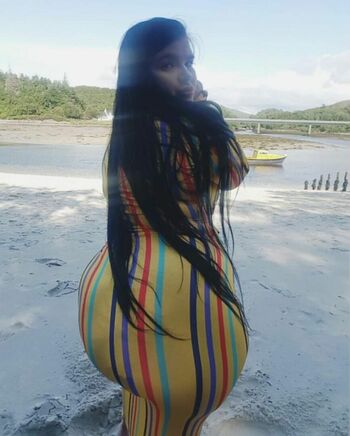 Bonnie Boneca