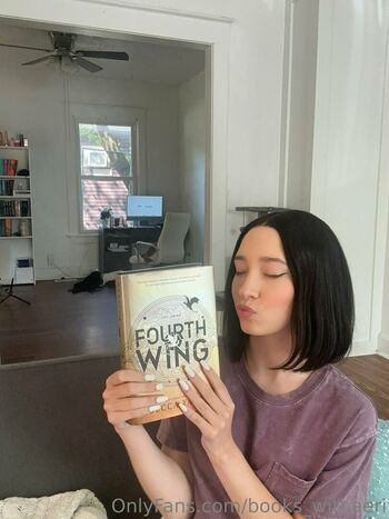 books_withaeri