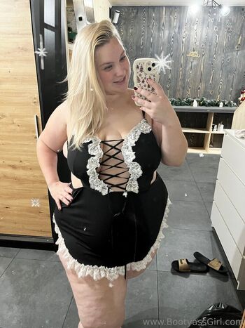 bootyassgirl