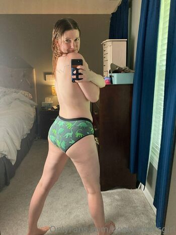 bootyshortsgirl