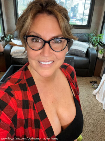 BoringMom