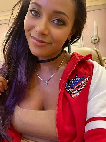 Brandi Rhodes