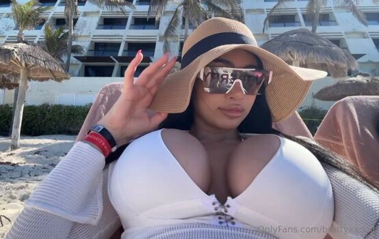 brattyxxdoll
