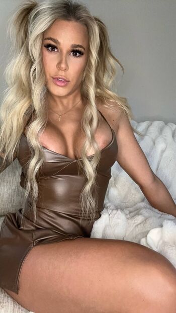 BrazyBecca