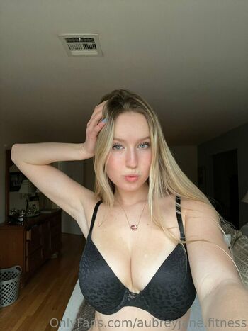 Brazzyblondebhabie
