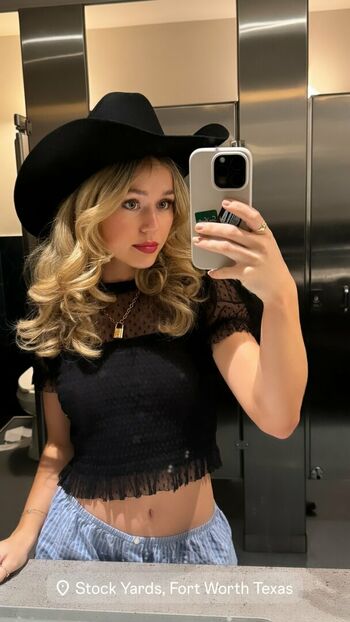 Brec Bassinger