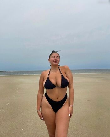 Bri Snow