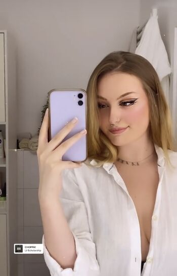 Brok3ndollz / emmo.ig