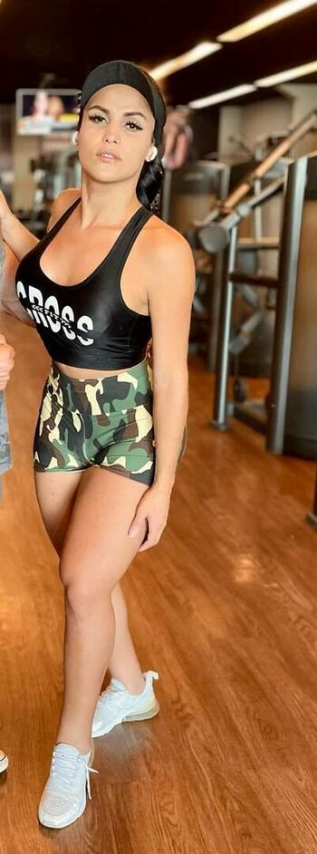 Bruna Butterfly