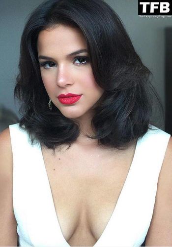 Bruna Marquezine