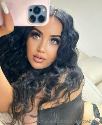 brunettebabiii